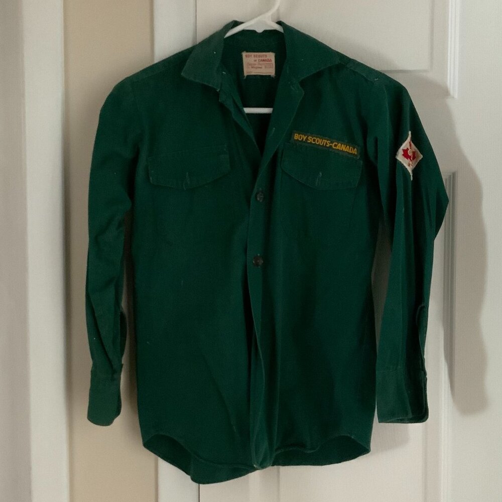 VINTAGE BOY SCOUTS CANADA SHIRT - BOYS SIZE 12 - GREEN from the 1960s